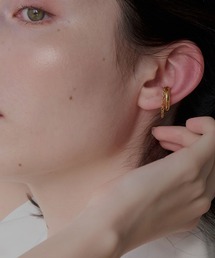 Phoebe（フィービィー）の「【金属アレルギー対応】ワンタッチドレープイヤーカフ/サージカルステンレス（イヤーカフ）」