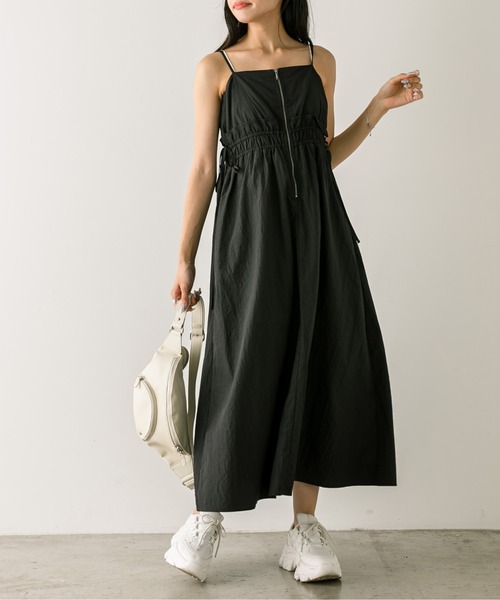 OLIVE des OLIVE(オリーブデオリーブ)の「フロントZIPフリルキャミワンピース 1032090120(ワンピース・レディース・ラベンダー/トップグレー/ブラック・FREE)」の20枚目の写真