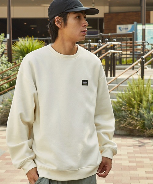 GERRY(ジェリー)の「GERRY/ジェリー 別注 ピスネーム/ロゴ刺繍 ビッグシルエット裏起毛クルーネックスウェット(スウェット・メンズ・ブラック/オフホワイト/アッシュグレー/オリーブ/ネイビー・M/L)」の6枚目の写真