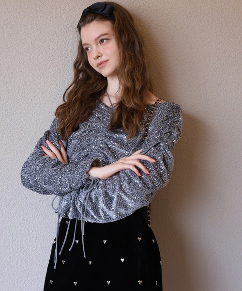 Seemi. byNICECLAUP（ シーミーバイナイスクラップ）の「キラキラシャーリングトップス（シャツ/ブラウス・レディース・ベージュ/グレー/ピンク・FREE）」の2枚目の写真