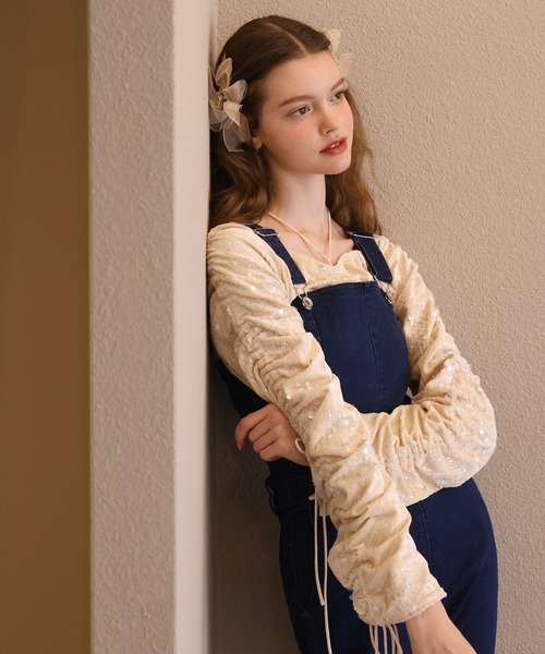 Seemi. byNICECLAUP（ シーミーバイナイスクラップ）の「キラキラシャーリングトップス（シャツ/ブラウス・レディース・ベージュ/グレー/ピンク・FREE）」の4枚目の写真