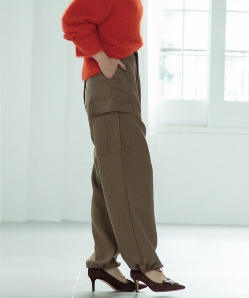 OPAQUE.CLIP（オペークドットクリップ）の「◆ウーリッシュカーゴパンツ【洗濯機洗い可／イージーケア／防シワ加工】（その他パンツ・レディース・オフホワイト/ブラウン系その他・40/36/42/38）」の4枚目の写真