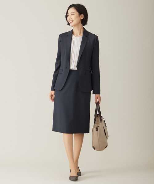 J.PRESS Ladies(J.プレス レディス)の「プリーツシフォン カットソー(Tシャツ/カットソー・レディース・ベージュ系/ホワイト系・SMALL)」の6枚目の写真