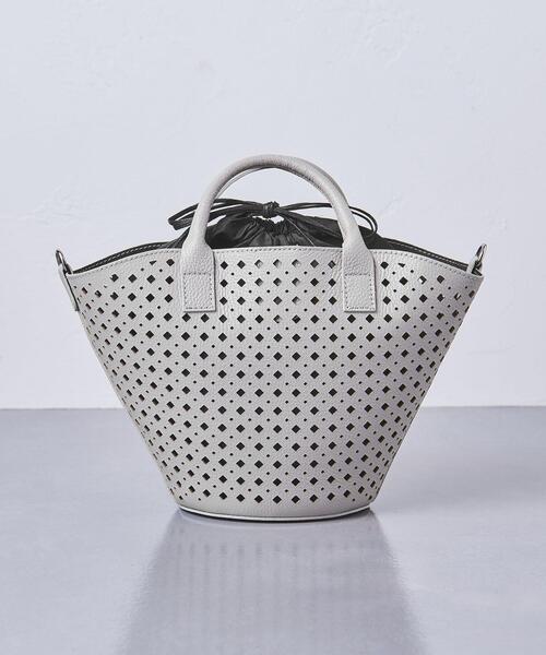 UNITED ARROWS(ユナイテッドアローズ)の「カットワーク トートバッグ(トートバッグ・レディース・ライトグレー/ブラック・FREE)」の9枚目の写真