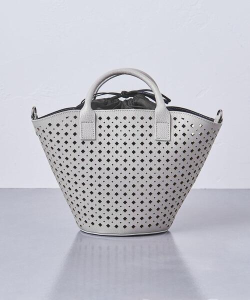 UNITED ARROWS(ユナイテッドアローズ)の「カットワーク トートバッグ(トートバッグ・レディース・ライトグレー/ブラック・FREE)」の12枚目の写真