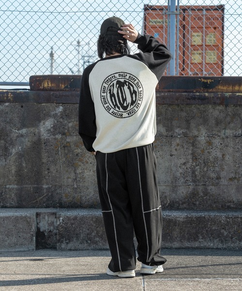 kutir(クティール)の「配色ラグランストリートロゴビッグニット(ニット/セーター・メンズ・ブラック系その他/ネイビー系/ネイビー/ブラック・MEDIUM/LARGE)」の12枚目の写真