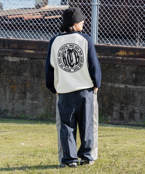 kutir(クティール)の「配色ラグランストリートロゴビッグニット(ニット/セーター・メンズ・ブラック系その他/ネイビー系/ネイビー/ブラック・MEDIUM/LARGE)」の21枚目の写真