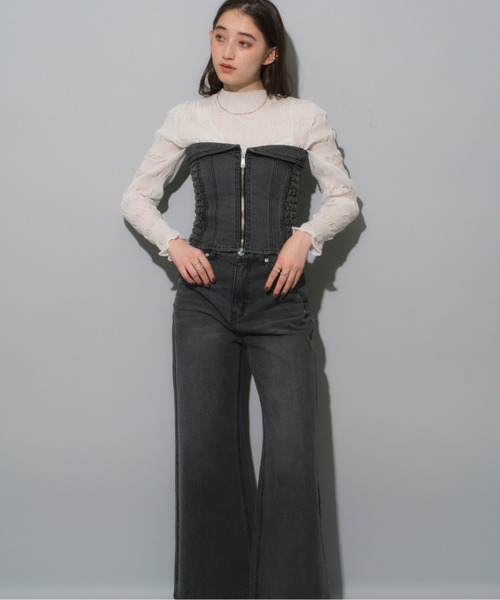 Rirandture（リランドチュール）の「フレアシルエットデニムパンツ（デニムパンツ・レディース・ブルー/ブラック・1/0/2）」の6枚目の写真