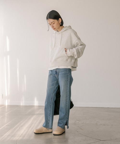 RIVE DROITE（リヴドロワ）の「MONN.:.(モン)/CINNAMONＴシャツ（Tシャツ/カットソー・レディース・ホワイト/サックスブルー・FREE）」の17枚目の写真