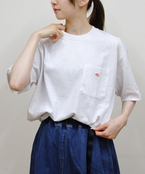 DANTON（ダントン）の「DANTON/ダントン　ポケットTEEシャツ　POCKET T-SHIRT　DT-C0198 TCB（Tシャツ/カットソー・メンズ・サックスブルー/チャコールグレー/ブラック/ホワイト/グレイッシュベージュ/アイボリー/ライトベージュ/ヘザーグレー/ブルー/ナチュラル/ダークグリーン/ダークブラウン/ダークグリーン系1/ホワイト系その他/サックスブルー系1・M/L/XL）」の3枚目の写真