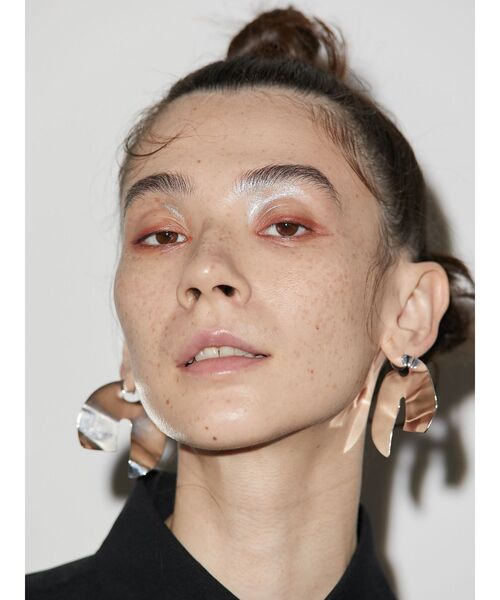 UN3D.(アンスリード)の「IRREGULAR CIRCLE PIERCE M / イレギュラーサークルピアスM(ピアス(両耳用)・レディース・ゴールド/シルバー・FREE)」の3枚目の写真