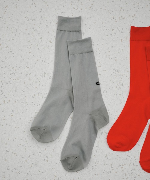 ADAM ET ROPE'(アダムエロペ)の「【サステナブル】シアーARロゴソックス(ソックス/靴下・レディース・ホワイト/ピンク/グレー/レッド・FREE)」の1枚目の写真