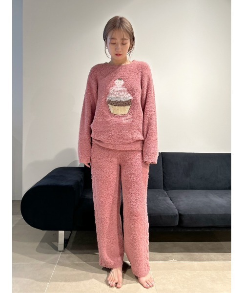 スナイデルホーム　ハローキティ　ヘンリーネックセットアップ【ピンク】 HELLO KITTY】スウェットプルオーバー スナイデルホーム ピンク HELLO