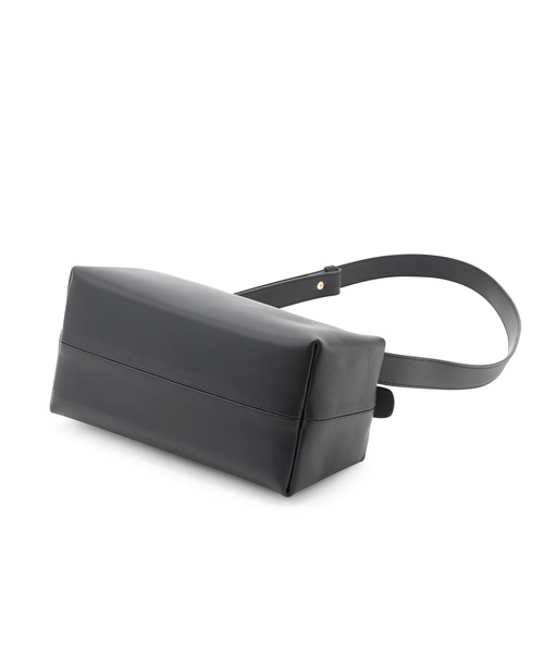 SALON adam et rope'（サロン アダム エ ロペ）の「【LA SCAIA（ラ スカイア）】ショルダーバッグ（ショルダーバッグ・レディース・ブラック/ベージュ・FREE）」の11枚目の写真