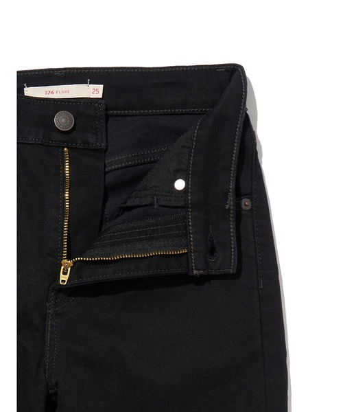 Levi's(リーバイス)の「Levi's/リーバイス 726(TM) ハイウエスト フレア ブラック NIGHT IS BLACK(デニムパンツ・レディース・ブラック・23inch/24inch/25inch/26inch/27inch/28inch)」の5枚目の写真