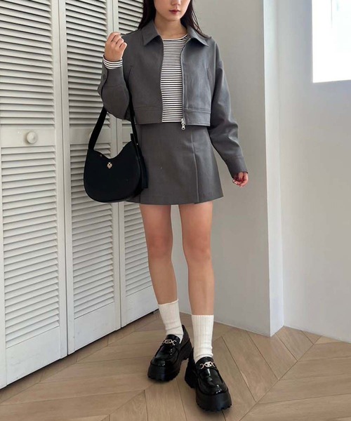 one after another NICE CLAUP(ワンアフターアナザーナイスクラップ)の「【選べる2つの着丈】ワンポイント刺繍テレコトップス(Tシャツ/カットソー・レディース・ラベンダー/ホワイト×ブラック/オフホワイト/ブラック・MEDIUM/SMALL)」の5枚目の写真