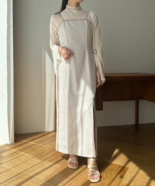 one after another NICE CLAUP（ワンアフターアナザーナイスクラップ）の「2サイズ展開/スリットキャミワンピース【WEB限定商品】（ワンピース・レディース・ブラック/ホワイト系その他/ブラック系その他/アイボリー・MEDIUM/SMALL）」の3枚目の写真