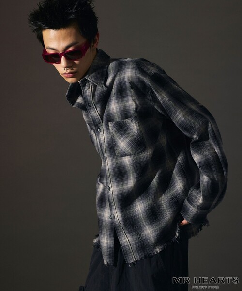 FREAK'S STORE（フリークスストア）の「限定展開 MR HEARTS/ミスターハーツ DAMAGE OMBRE CHECK LONG SLEEVE SHIRTS（シャツ/ブラウス・メンズ・ホワイト/ブルー/ブラック・SMALL/MEDIUM/LARGE）」の10枚目の写真