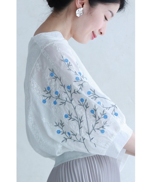 cawaii - 新品 cawaii FRENCH PAVE 花レース 花刺繍 きれいめ ブラウス 花刺繍が咲き広がるレース襟シアーブラウス（インナー付き