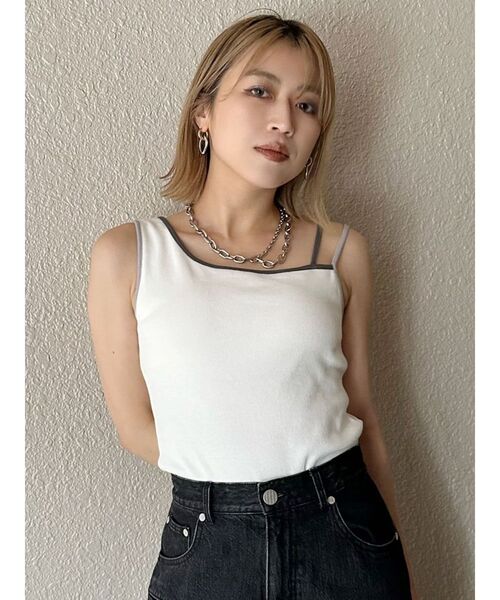 MURUA(ムルーア)の「バイカラーストラップテレコキャミソール(Tシャツ/カットソー・レディース・ホワイト/ブラック・FREE)」の15枚目の写真
