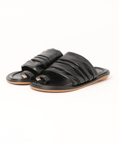 Ritzy(リッツィー)の「シャーリングベルト フラットサンダル(サンダル・レディース・ベージュ/ホワイト/ブラック/シルバー・23.5/24/22.5/23/24.5)」の12枚目の写真