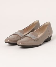 unity（ユニティ）の「オールウェザー対応スクエアトゥカッターパンプス（レインシューズ）」