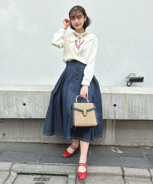 F i.n.t（フィント）の「ダブルストラップスクエアトゥパンプス/F&A/fint（パンプス・レディース・レッド/ブラック/アイボリー・S/M/L）」の11枚目の写真