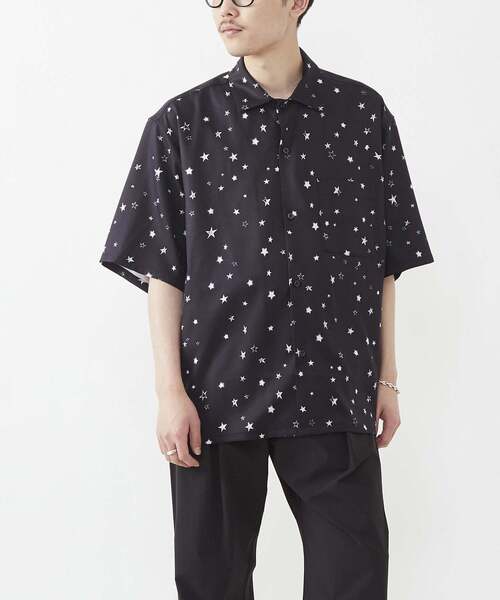 CONVERSE TOKYO（コンバーストウキョウ）の「STAR★ ALLOVER PRINT HALFSLEEVE SHIRT（シャツ/ブラウス・レディース・ブラック/ブルー/アイボリー・FREE）」の5枚目の写真