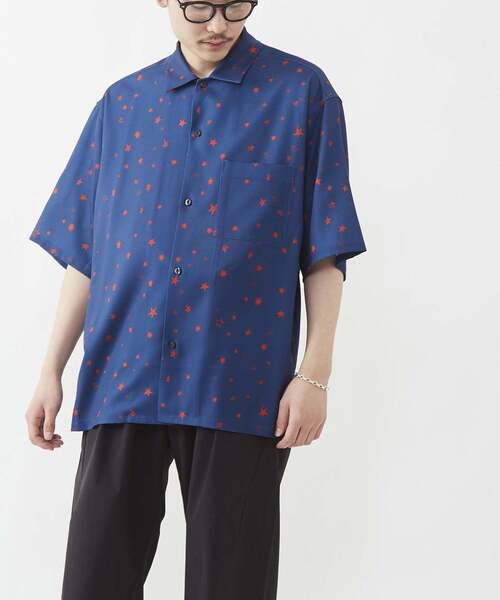 CONVERSE TOKYO（コンバーストウキョウ）の「STAR★ ALLOVER PRINT HALFSLEEVE SHIRT（シャツ/ブラウス・レディース・ブラック/ブルー/アイボリー・FREE）」の8枚目の写真