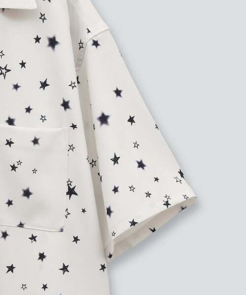 CONVERSE TOKYO（コンバーストウキョウ）の「STAR★ ALLOVER PRINT HALFSLEEVE SHIRT（シャツ/ブラウス・レディース・ブラック/ブルー/アイボリー・FREE）」の22枚目の写真