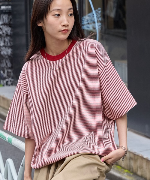 MONO-MART(モノマート)の「ドローコード オーバーサイズボーダー半袖リンガーTシャツ(Tシャツ/カットソー・レディース・レッド/ブラック/ネイビー/ホワイト/ブラウン系/チャコール/グリーン系/ブラック系/サックスブルー・XL/L/M/S)」の9枚目の写真
