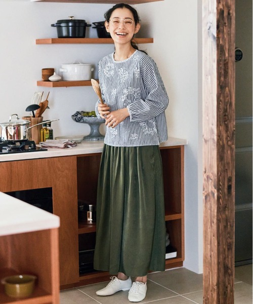 and myera(アンド マイラ)の「and myera そよぐスカート(スカート・レディース・カーキ/チャコール/シルバーグレー・X-LARGE/LARGE/MEDIUM/SMALL)」の5枚目の写真