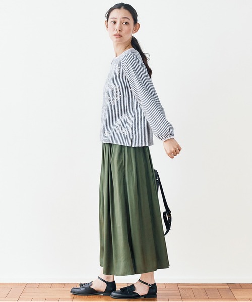 and myera(アンド マイラ)の「and myera そよぐスカート(スカート・レディース・カーキ/チャコール/シルバーグレー・X-LARGE/LARGE/MEDIUM/SMALL)」の15枚目の写真