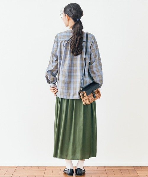 and myera(アンド マイラ)の「and myera そよぐスカート(スカート・レディース・カーキ/チャコール/シルバーグレー・X-LARGE/LARGE/MEDIUM/SMALL)」の18枚目の写真