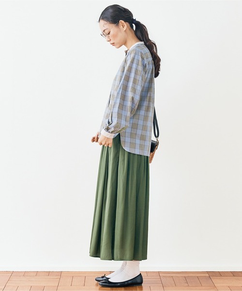 and myera(アンド マイラ)の「and myera そよぐスカート(スカート・レディース・カーキ/チャコール/シルバーグレー・X-LARGE/LARGE/MEDIUM/SMALL)」の16枚目の写真