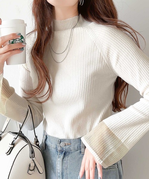 classicalelf(クラシカルエルフ)の「動くたび大人フェミニン。袖ラメシアーハイネックリブニット(ニット/セーター・レディース・ブルー/モカ/アイボリー/ブラック/グレー・LARGE/X-LARGE/SMALL/MEDIUM)」の15枚目の写真