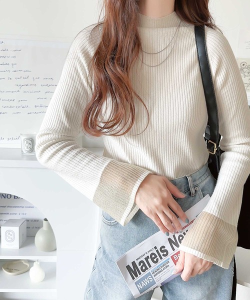 classicalelf(クラシカルエルフ)の「動くたび大人フェミニン。袖ラメシアーハイネックリブニット(ニット/セーター・レディース・ブルー/モカ/アイボリー/ブラック/グレー・LARGE/X-LARGE/SMALL/MEDIUM)」の13枚目の写真