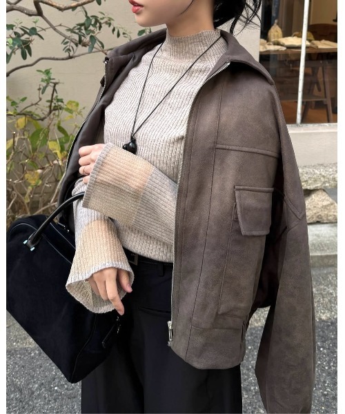 classicalelf(クラシカルエルフ)の「動くたび大人フェミニン。袖ラメシアーハイネックリブニット(ニット/セーター・レディース・ブルー/モカ/アイボリー/ブラック/グレー・LARGE/X-LARGE/SMALL/MEDIUM)」の16枚目の写真