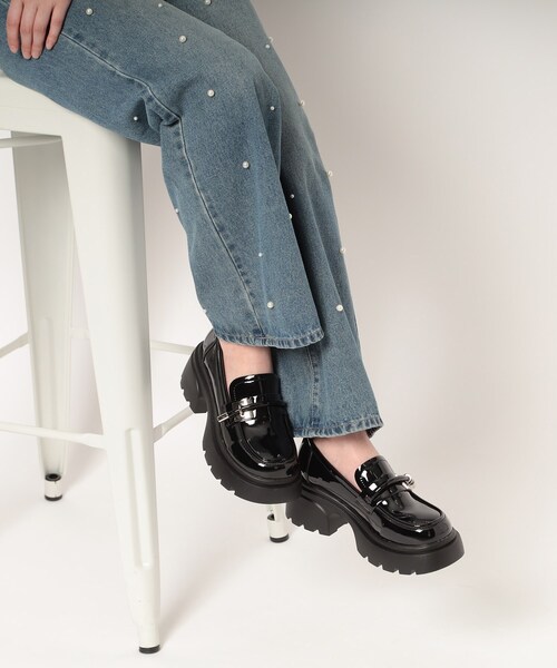 cs T&P(シーエスティーアンドピー)の「厚底ローファー(パンプス・レディース・アイボリー/ブラック/ダークブラウン/ブラック系1・S/M/L/LL)」の11枚目の写真