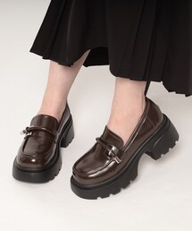 厚底ローファー
