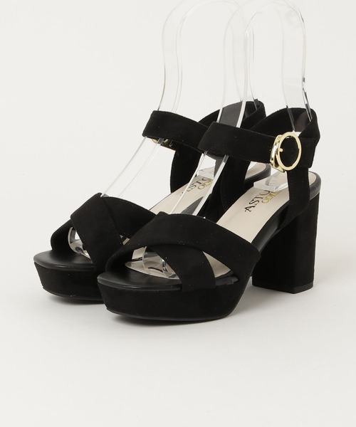 ASTORIA ODIER（アストリアオディール）の「厚底クロスサンダル（サンダル・レディース・ブラック/ベージュ/ゴールド/アイボリー・MEDIUM/LARGE/SMALL）」の3枚目の写真