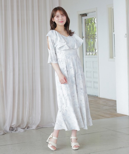 ASTORIA ODIER（アストリアオディール）の「厚底クロスサンダル（サンダル・レディース・ブラック/ベージュ/ゴールド/アイボリー・MEDIUM/LARGE/SMALL）」の9枚目の写真