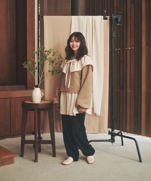 moi tytto（モイテュット）の「マルチウェイキルティングトップス（カーディガン/ボレロ・レディース・ブラック/ベージュ/ナチュラル・FREE）」の21枚目の写真