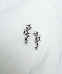 スター&ビジューラインピアス