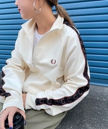 FRED PERRY（フレッドペリー）の「Akane Utsunomiya Funnel Neck