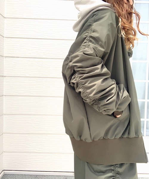 Q（キュー）の「MA-1 ギャザーブルゾン（MA-1・レディース・カーキ/ブラック・MEDIUM）」の21枚目の写真