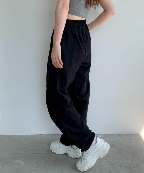 Teem Store（チームストア）の「カラフル ドロスト ナイロン タックパンツ（その他パンツ・レディース・ブラック/ブルー/グリーン/イエロー・S/M/L）」の21枚目の写真