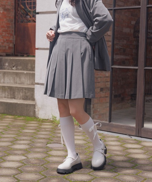 GLOBAL WORK（グローバルワーク）の「プリーツキュロット/AND YUA ANY/115767（その他パンツ・キッズ・ブラック/チャコール・150cm/160cm）」の2枚目の写真