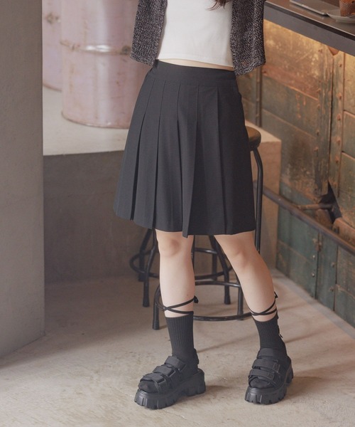 YOKO CHAN 新品未使用ブラック プリーツ キュロット Fサイズ セール】プリーツキュロット/AND YUA ANY/115767（その他パンツ