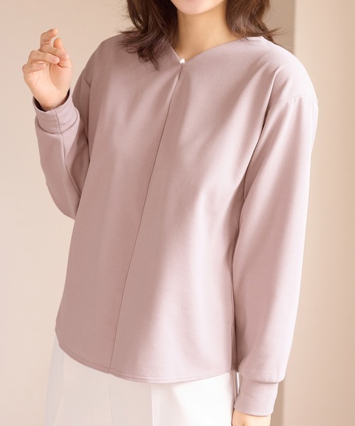 alotta(アロッタ)の「ラクキレイ裏起毛Vネックプルオーバー(Tシャツ/カットソー・レディース・グレイッシュベージュ/ホワイト/ブラック/ピンク・L/LL/3L/M)」の21枚目の写真